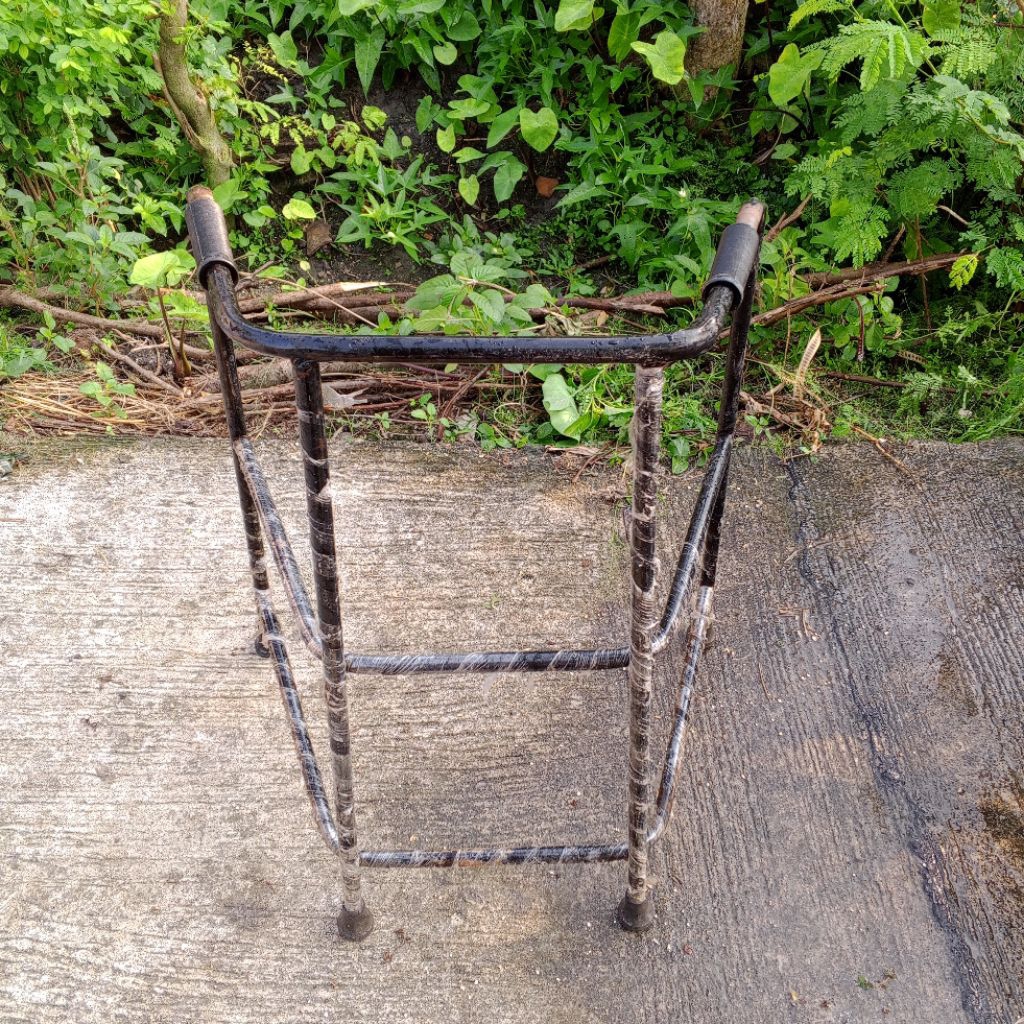 alat bantu jalan