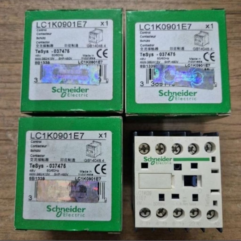 CONTACTOR LC1K0901E7 SCHNEIDER