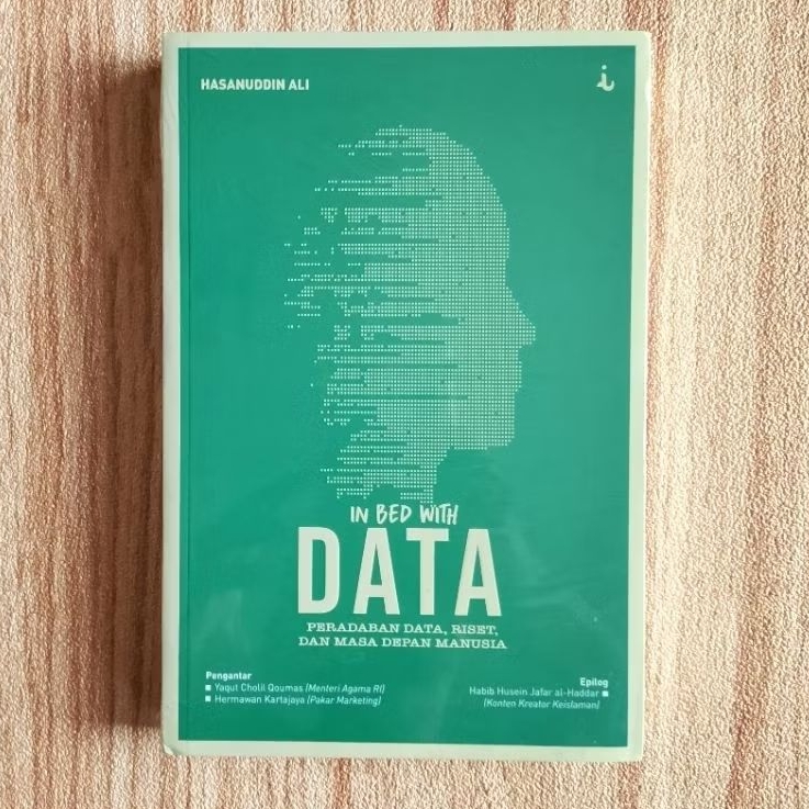 (Segel) In Bed with Data - Hasanuddin Ali. Original