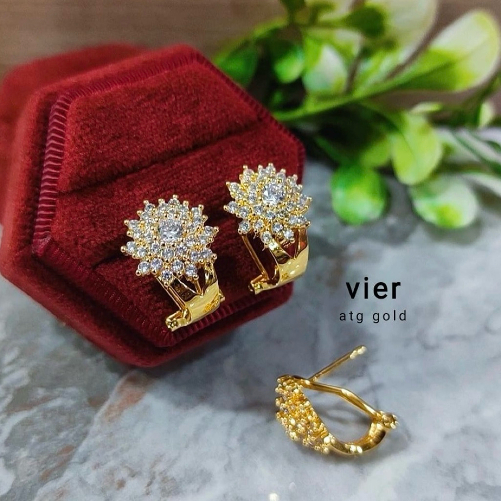 Anting Bunga Cantik Crystal Zirconia
