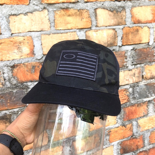 Oakley SI Multicam Flag 110 Snapback Cap