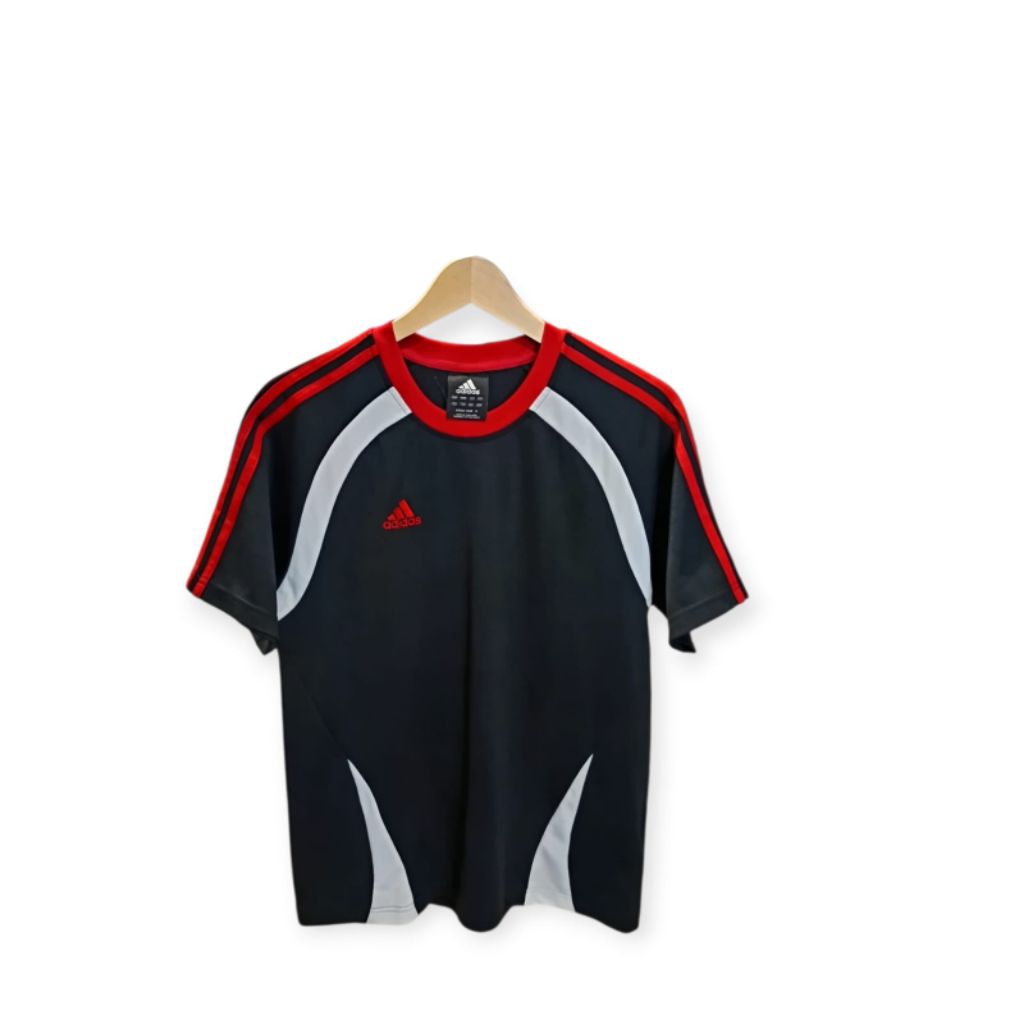 Adidas Black T-shrit