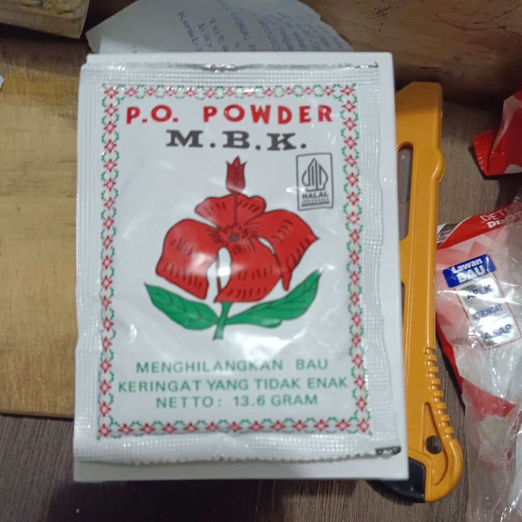 MBK putih bedak ketiak