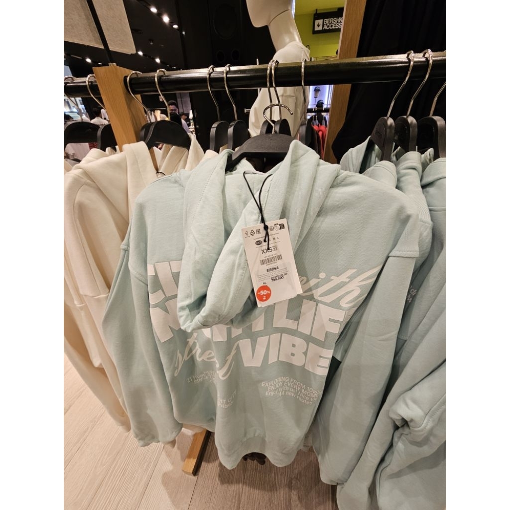 bershka diskon 50 %
