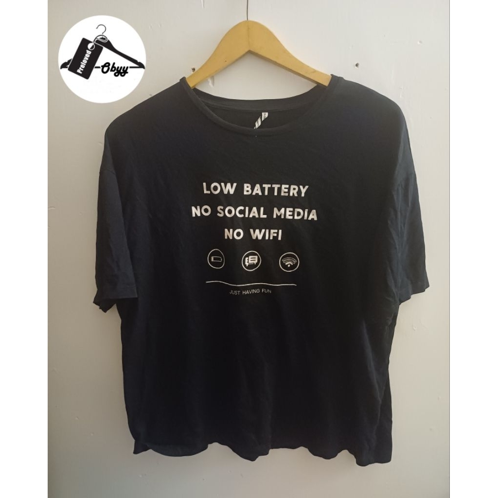 Kaos hitam colorbox preloved