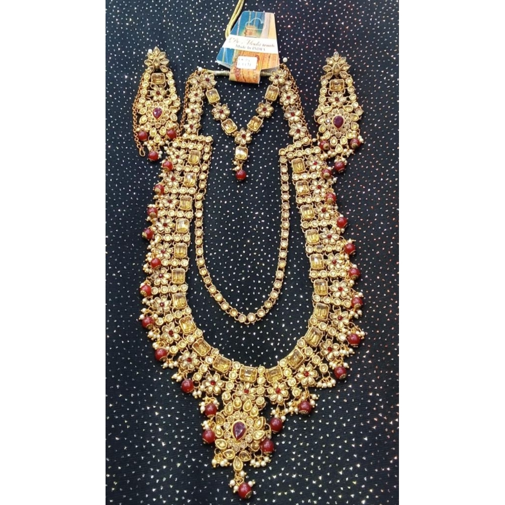 1 Set kalung + anting