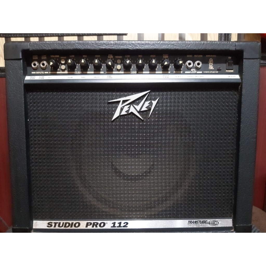 ampli Peavey.