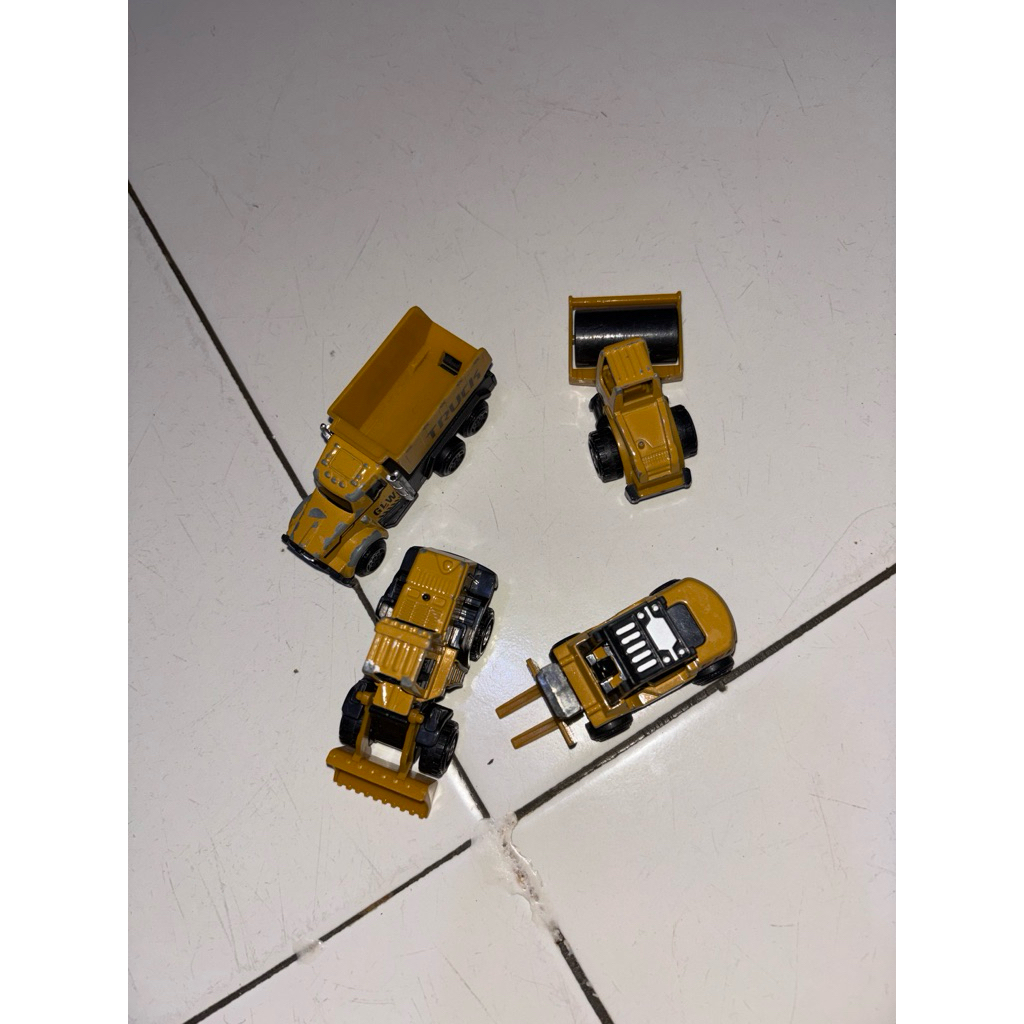 preloved mobil mainan