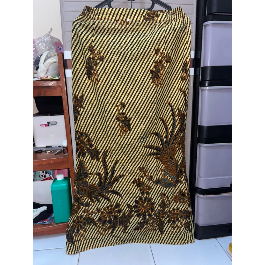 PRELOVED - batik skirt