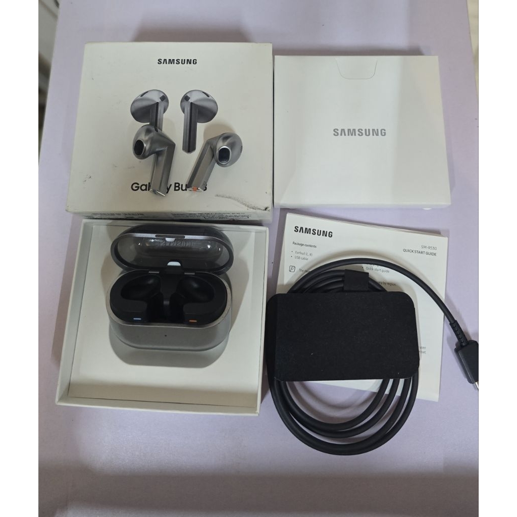 Samsung Buds3 Silver