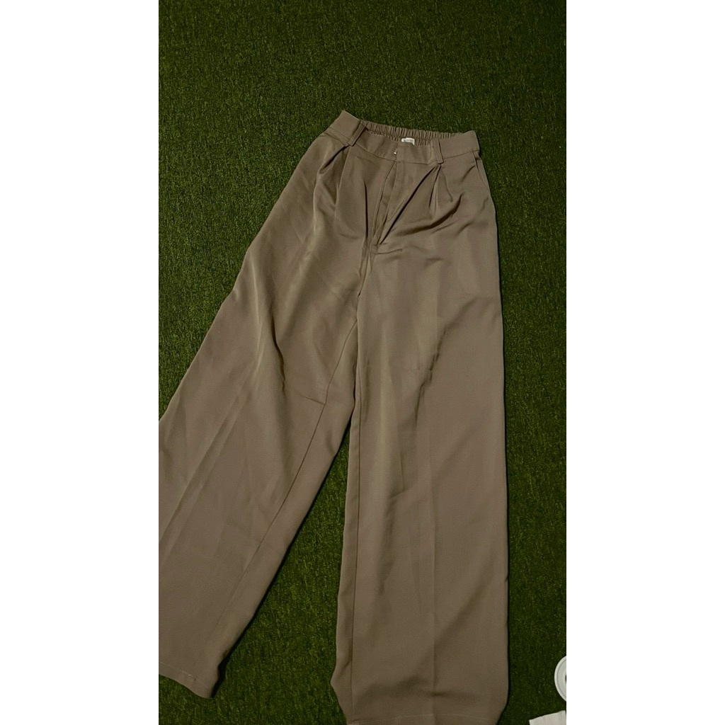 Yeona Dal Pants