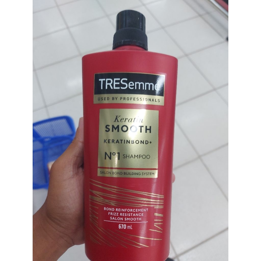TRESemme KERATIN SMOOTH SHAMPOO