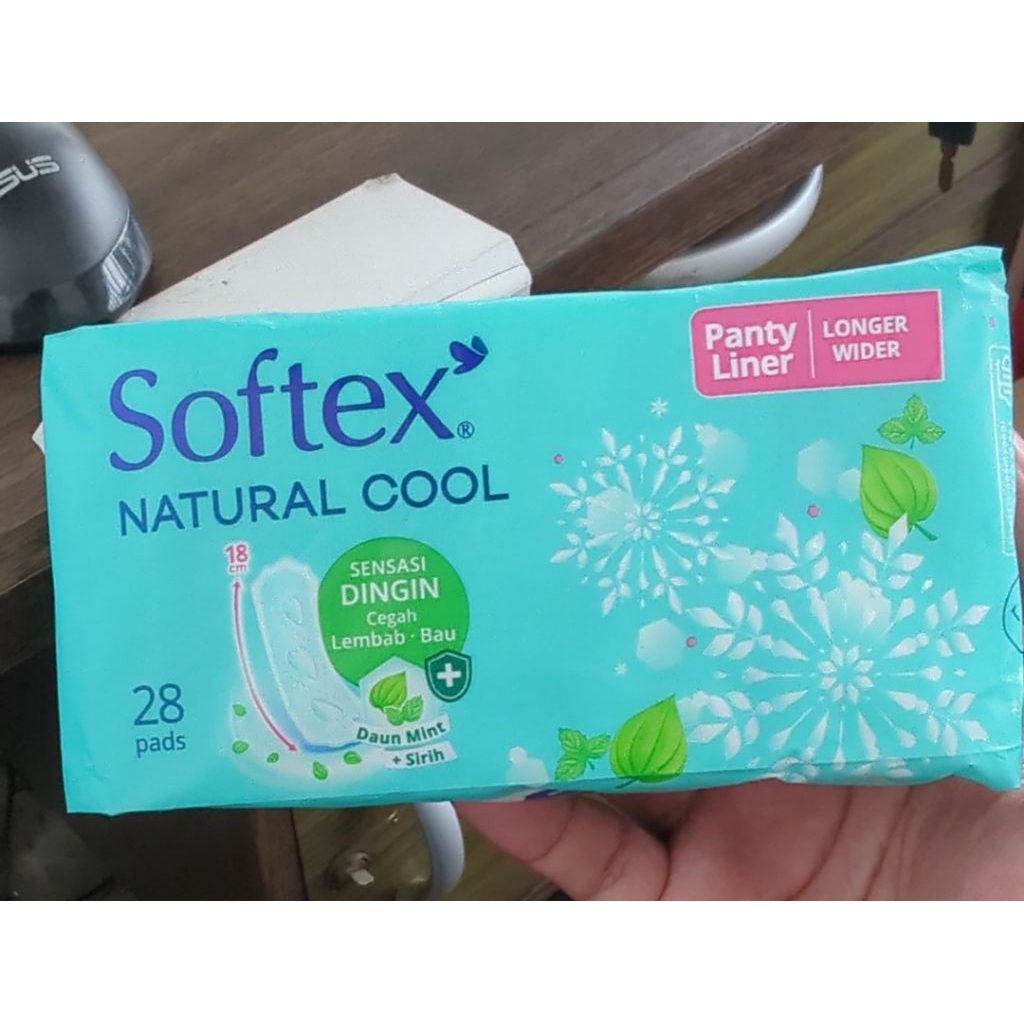 Softex Natural Cool Panty Liner 28 Pads