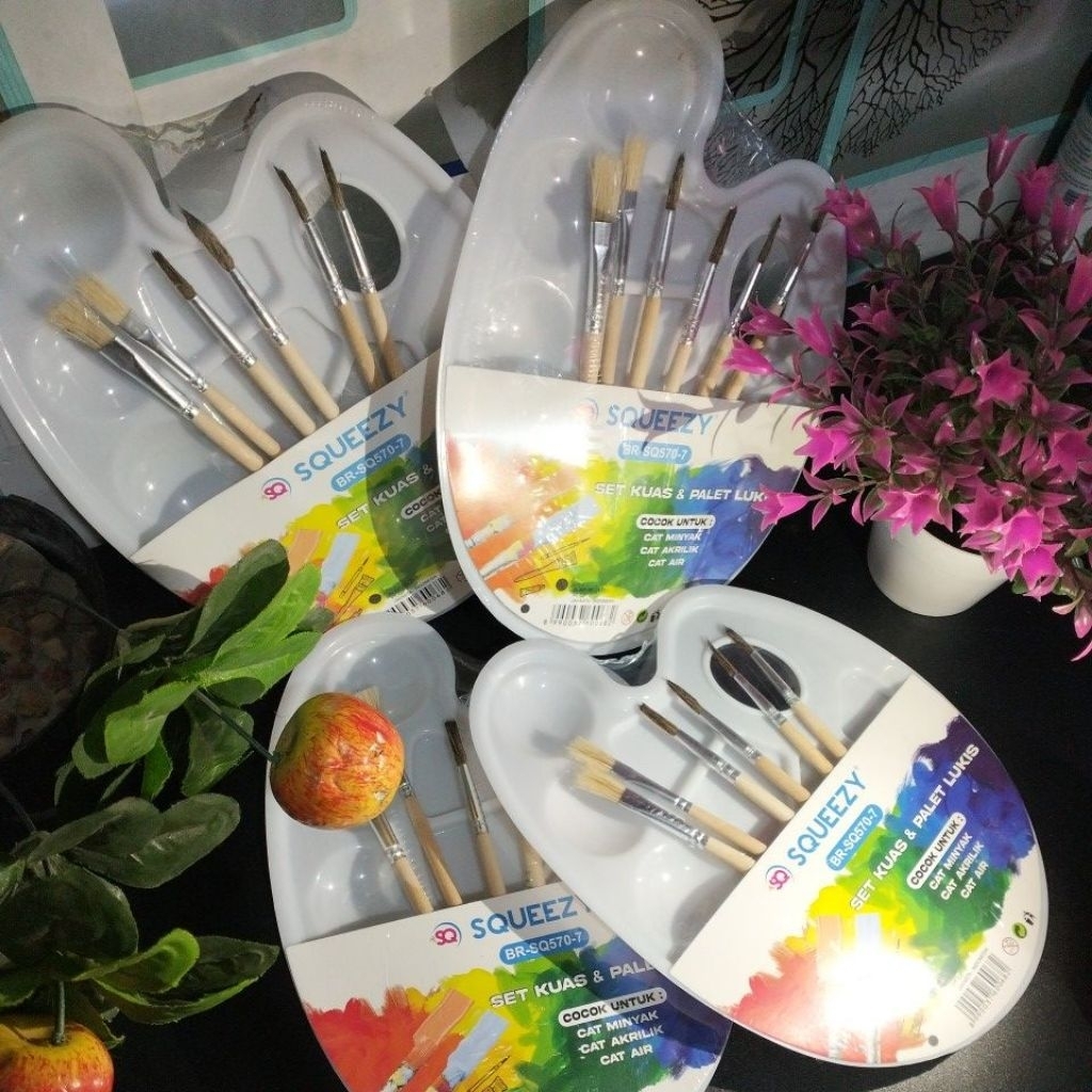 SET KUAS DAN PALET SQUEEZY