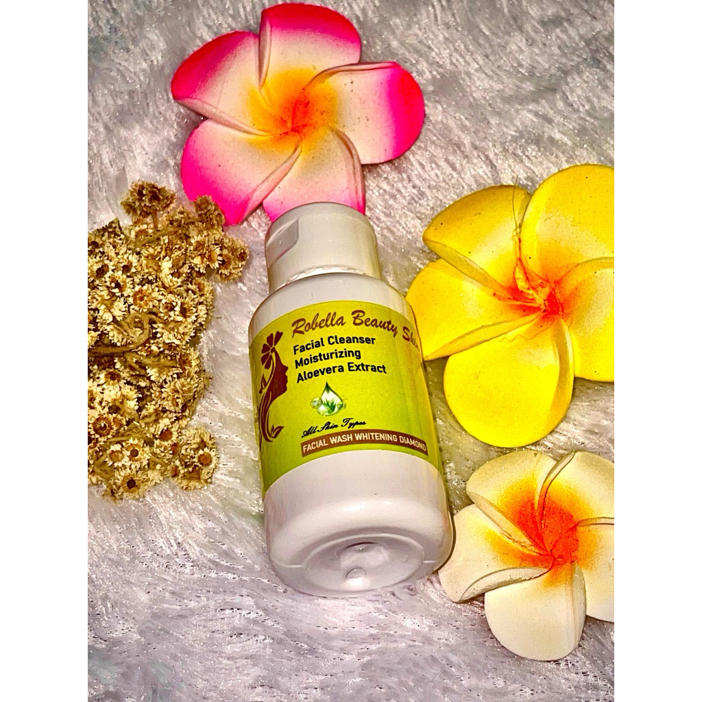 Facial Cleanser Moisturizing Aloevera Extrack