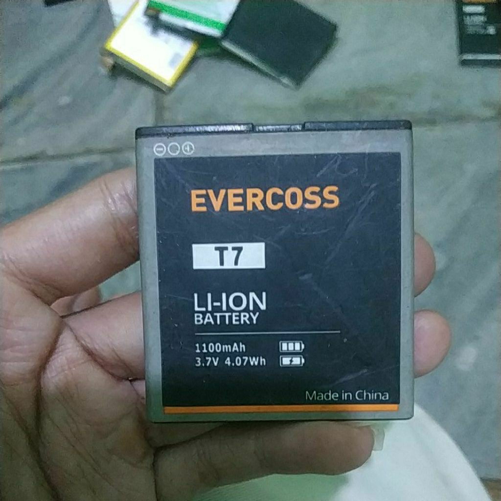 BATERAI BEKAS EVERCOSS T7