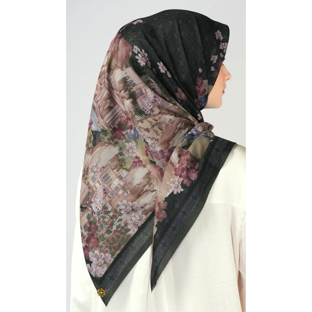scarf nada puspita