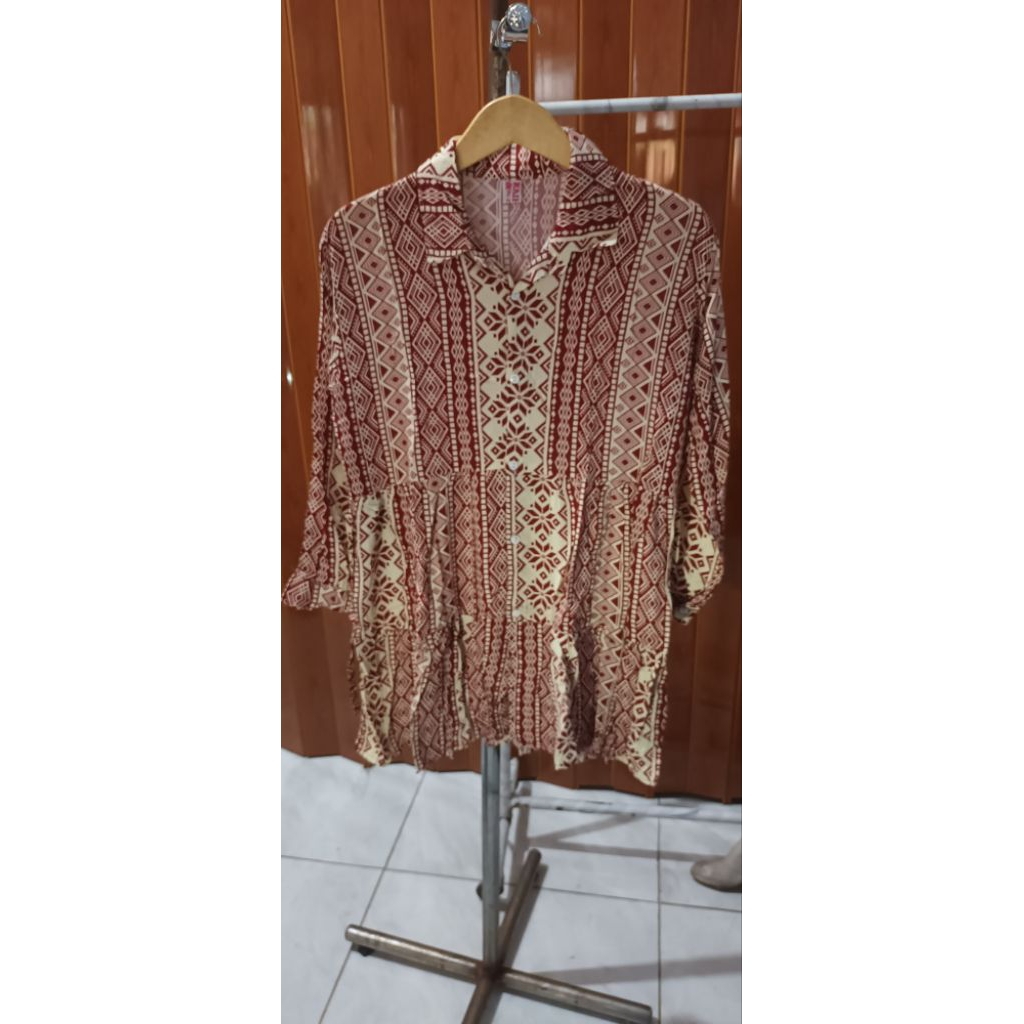 kemeja wanita