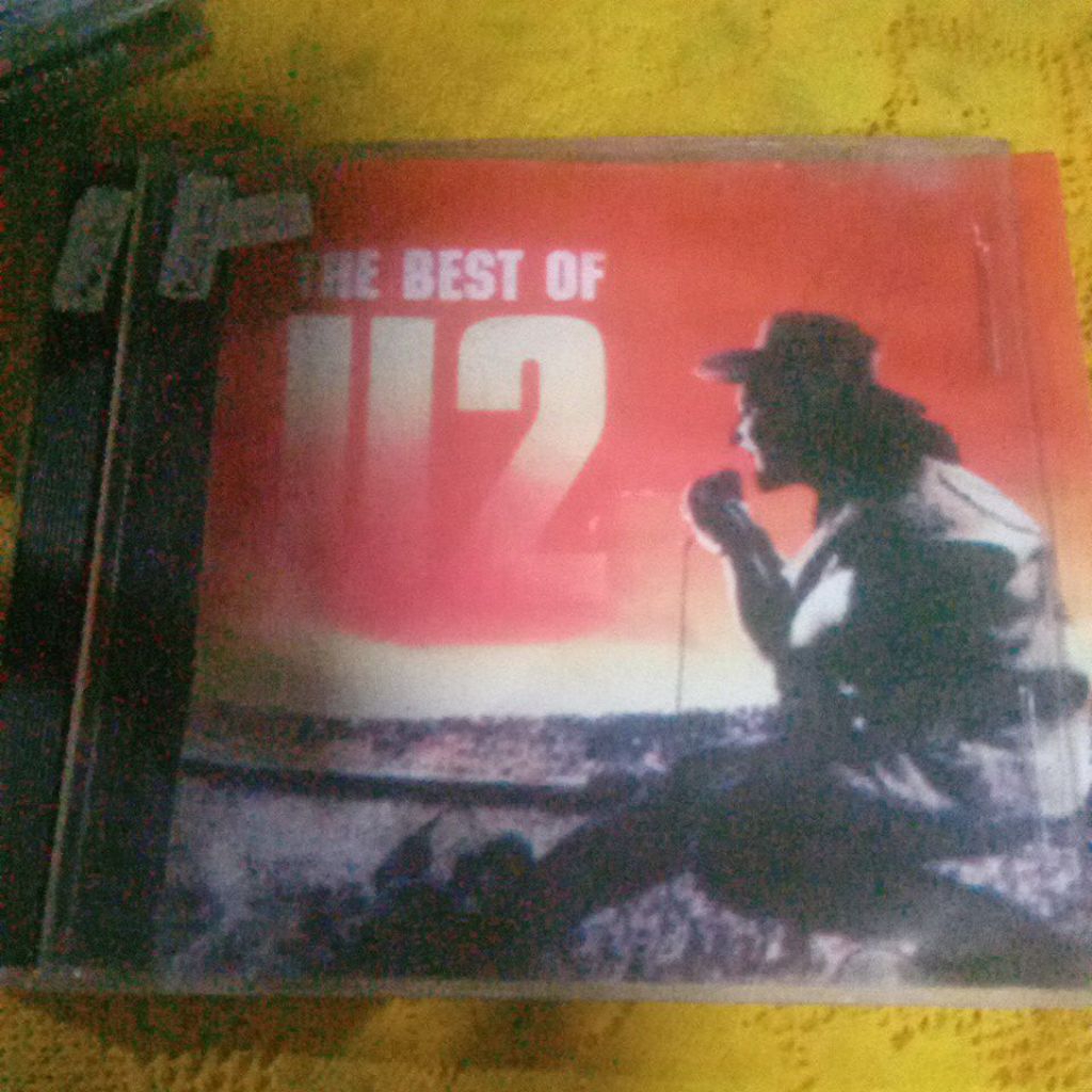 CD AUDIO U2 C-09