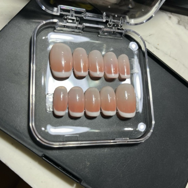 CUSTOM-PRESS-ON-NAILS(FRENCH-NAIL)