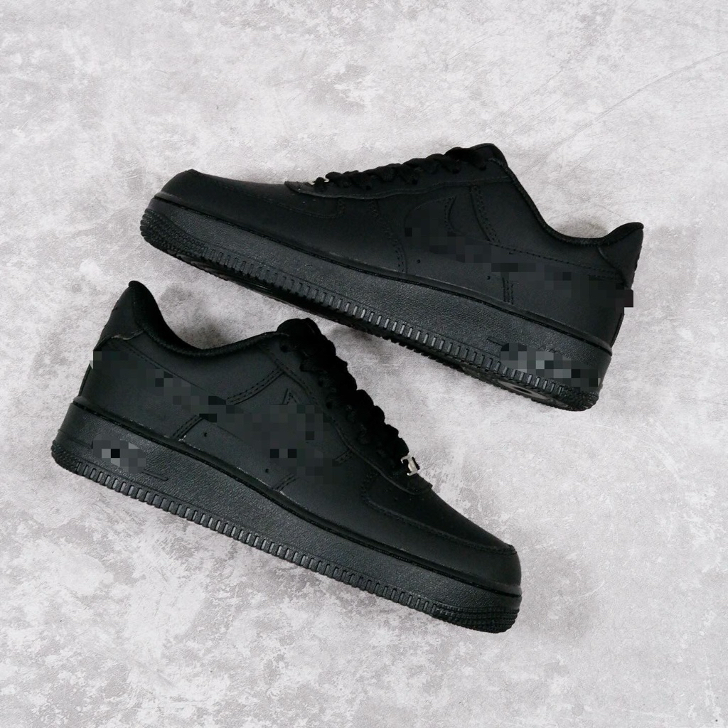 Sepatu Sneakers