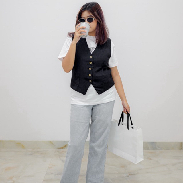 AMAN VEST