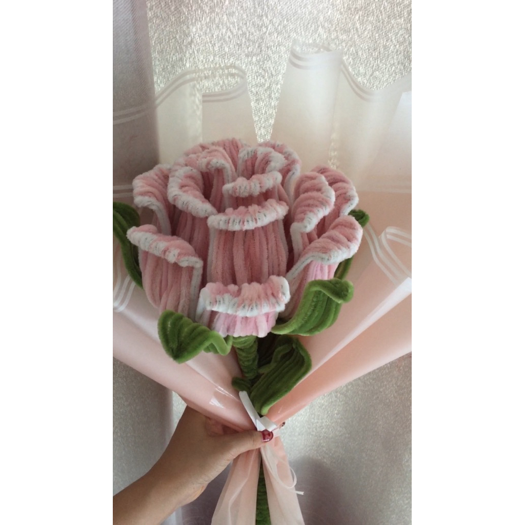 GIANT FUZZY ROSE
