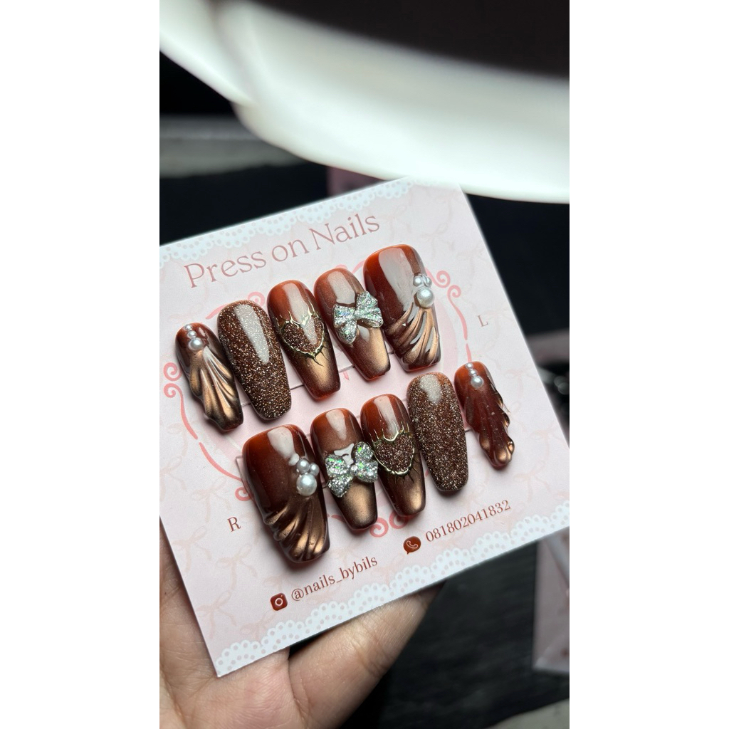 PRESS ON NAILS 3D cateye