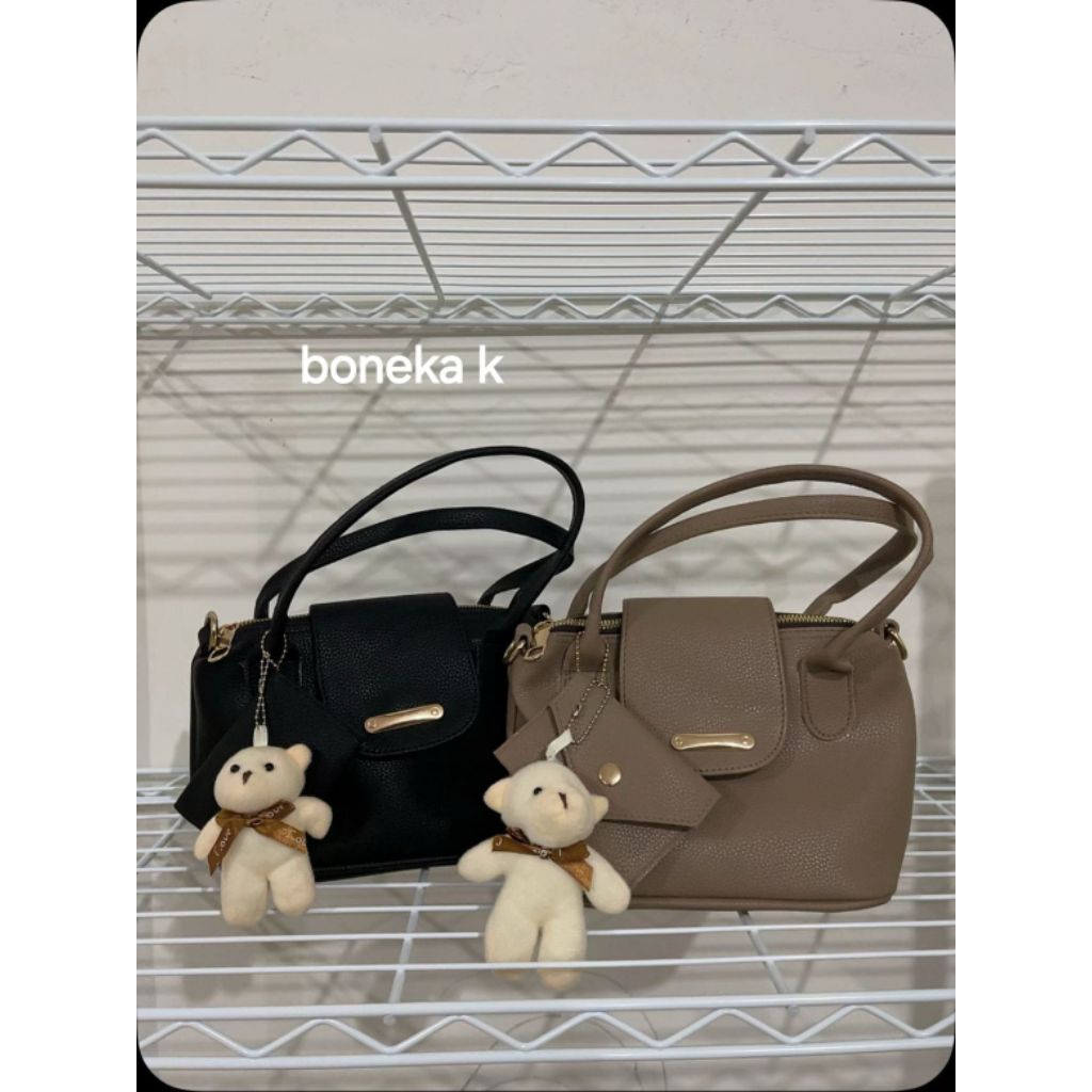 tas boneka besar