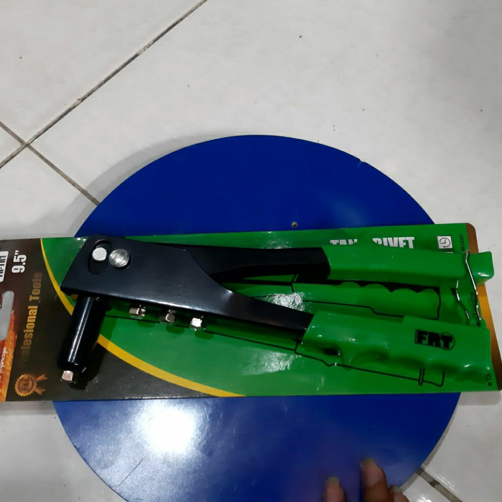 FRT STANG RIVET FR-TRI