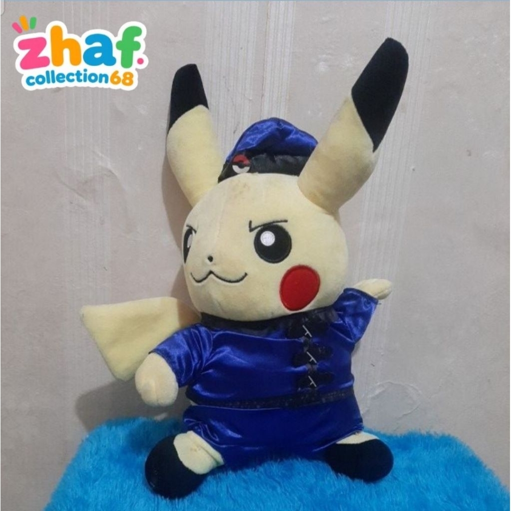 boneka pikacu karate