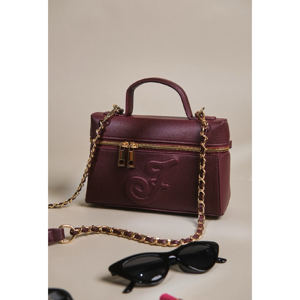 Queen bag by jingga