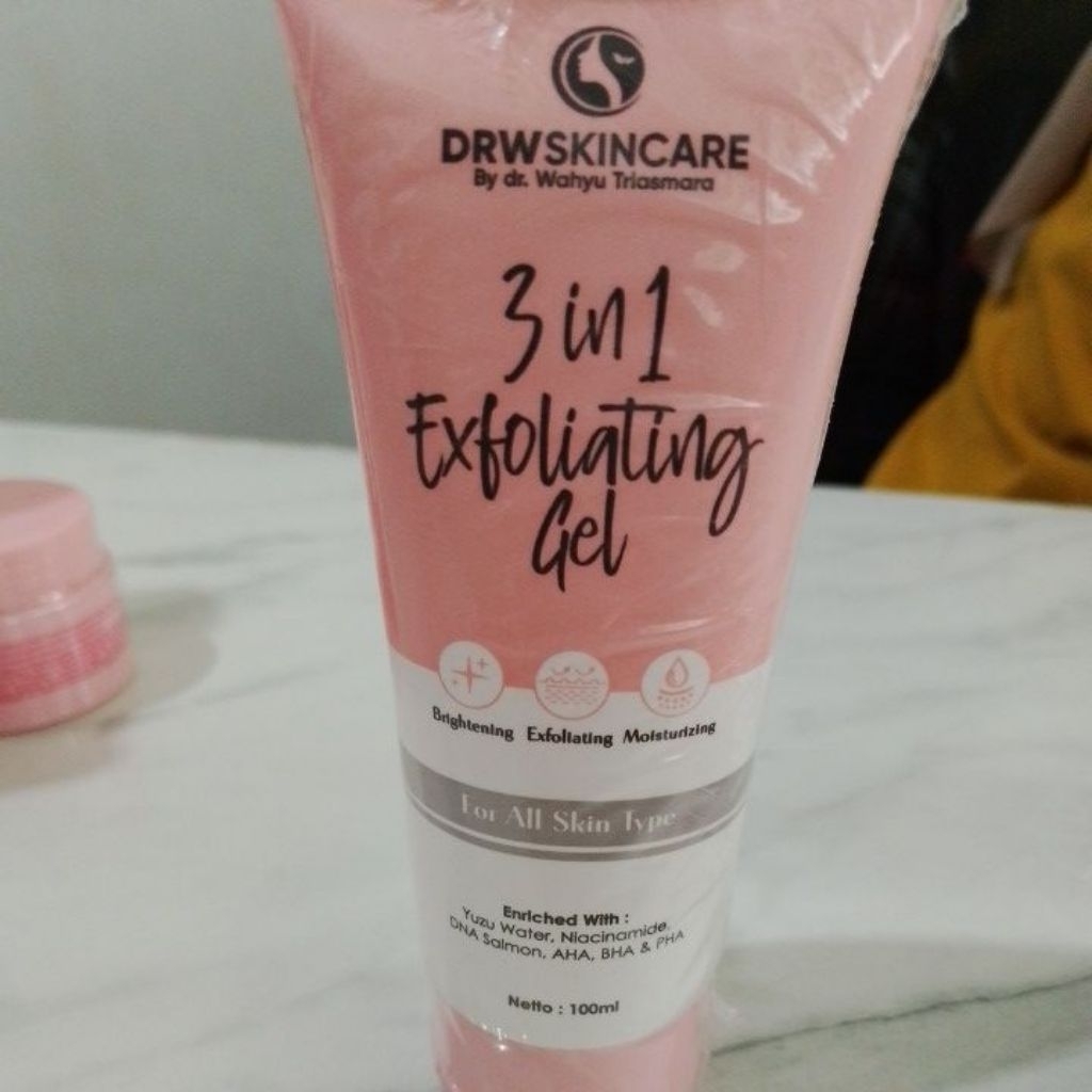 3 In 1 Exfoliating Gel 100ml