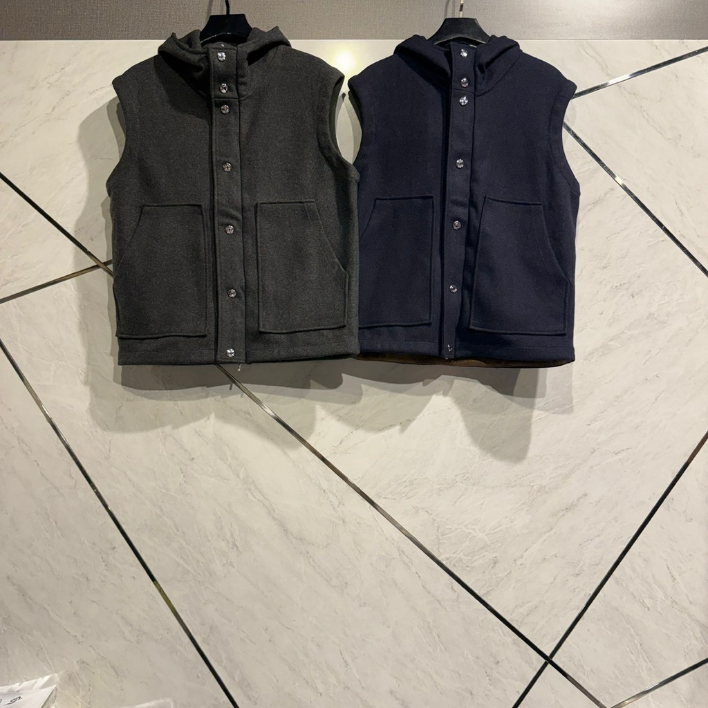 1P new vest