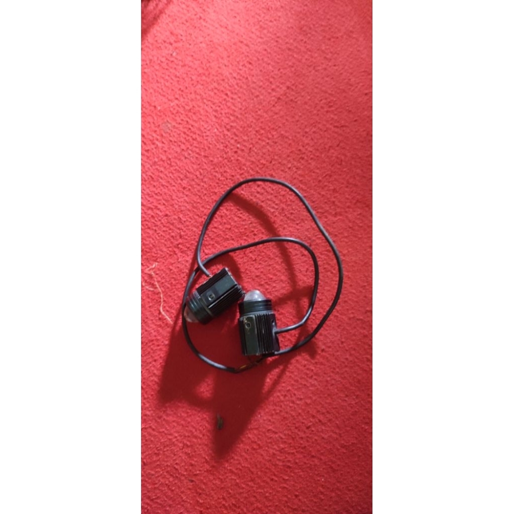 Lampu D2 laser Bullaes
