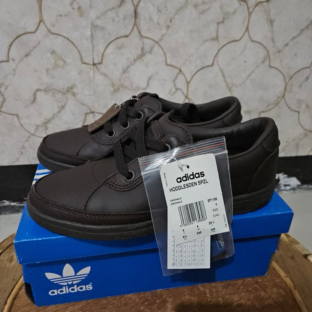 AdidasHoddlesdenSpezial