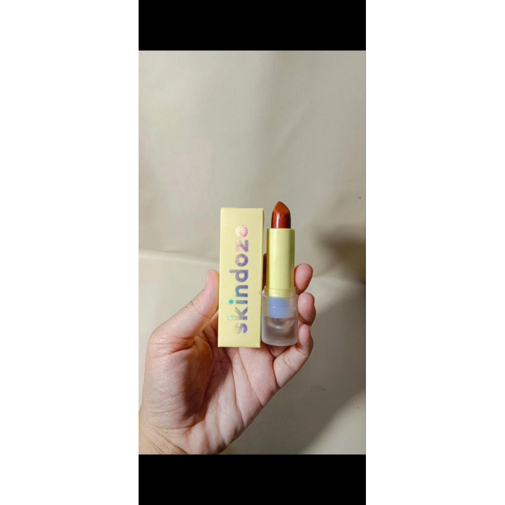 ex sample lipbalm SKINDOZE