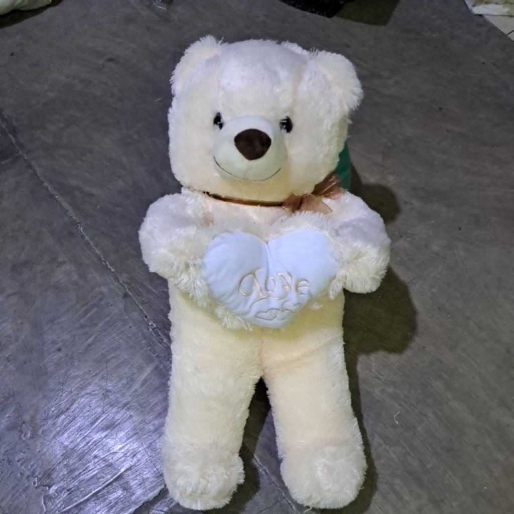 Boneka beruang hati 80cm