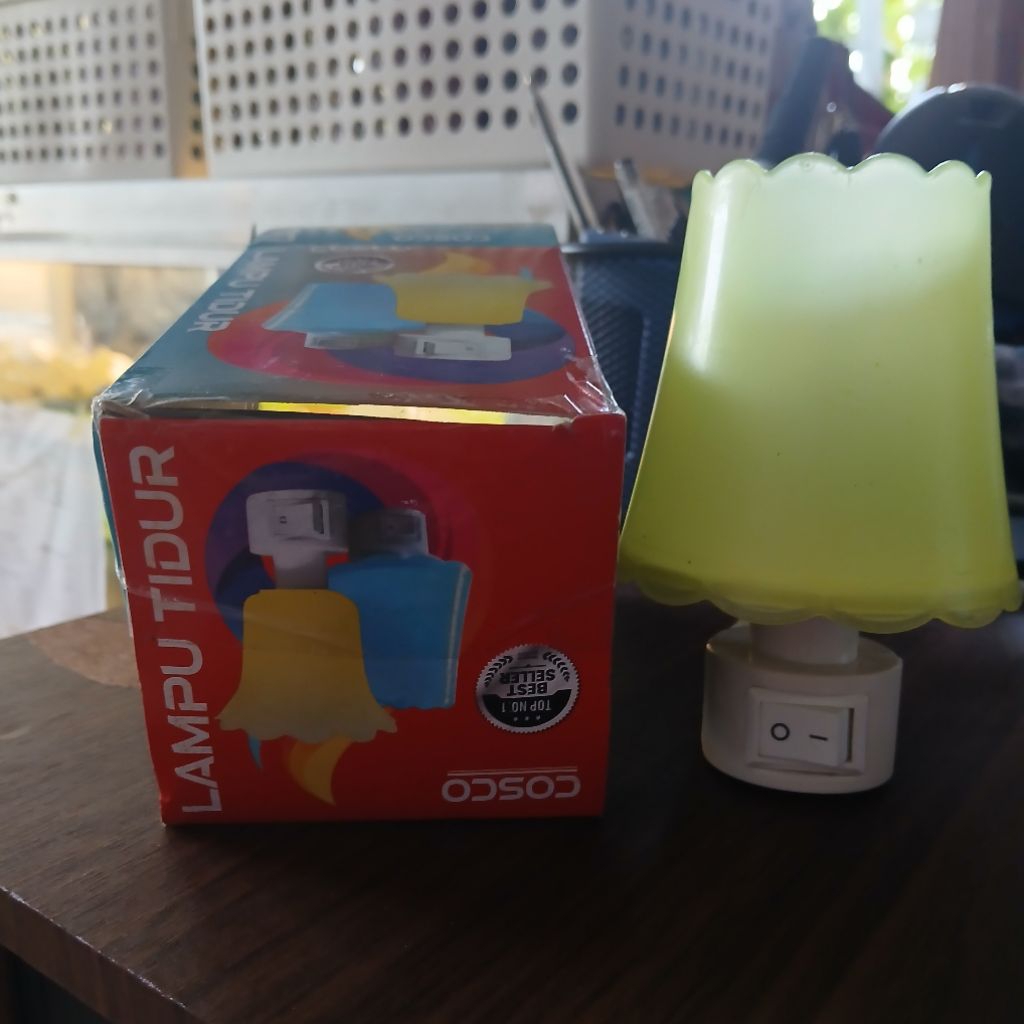 Lampu Tidur Cosco Warm