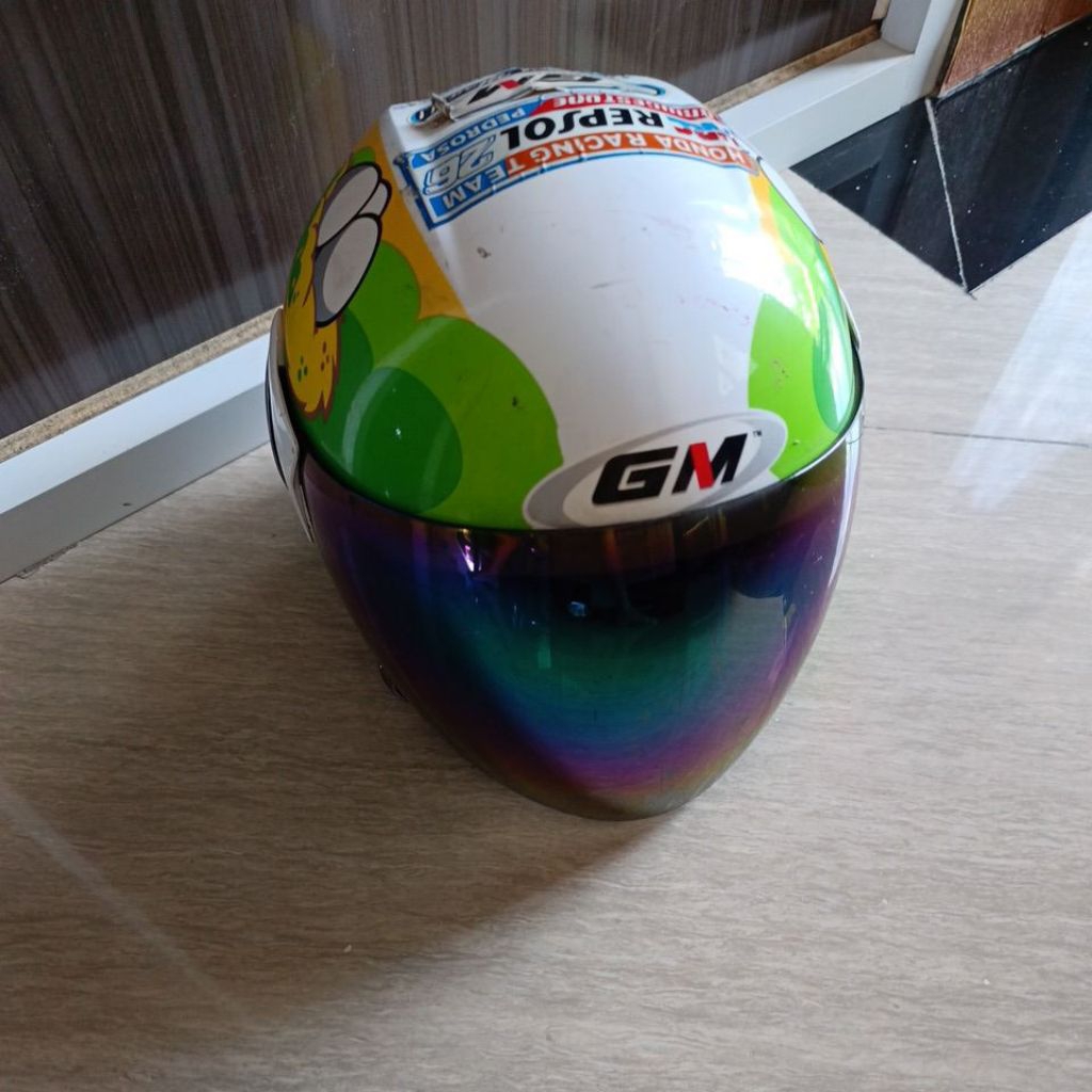 Helm GM anak