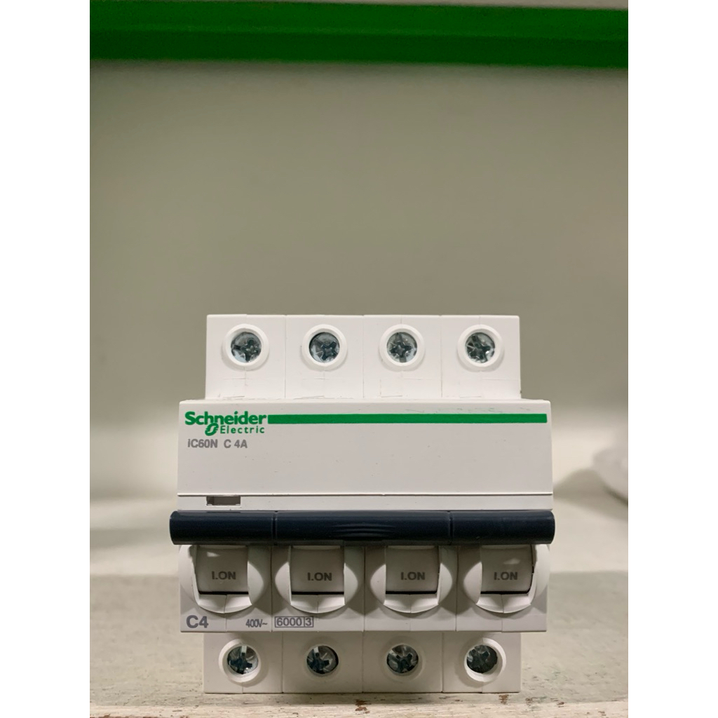 MCB SCHNEIDER IC60N 4P 4A ORIGINAL