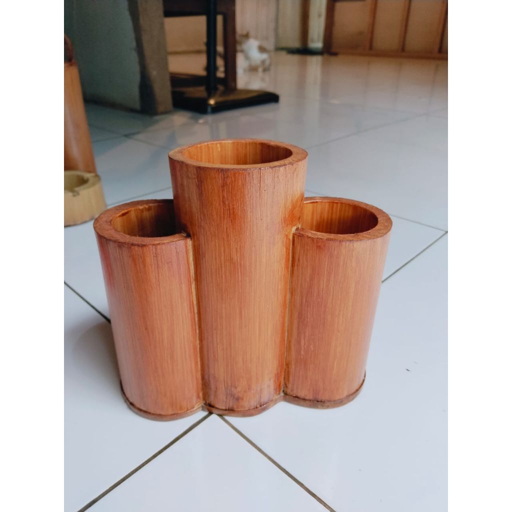 Vas bunga / tempat pensil dari bambu alami