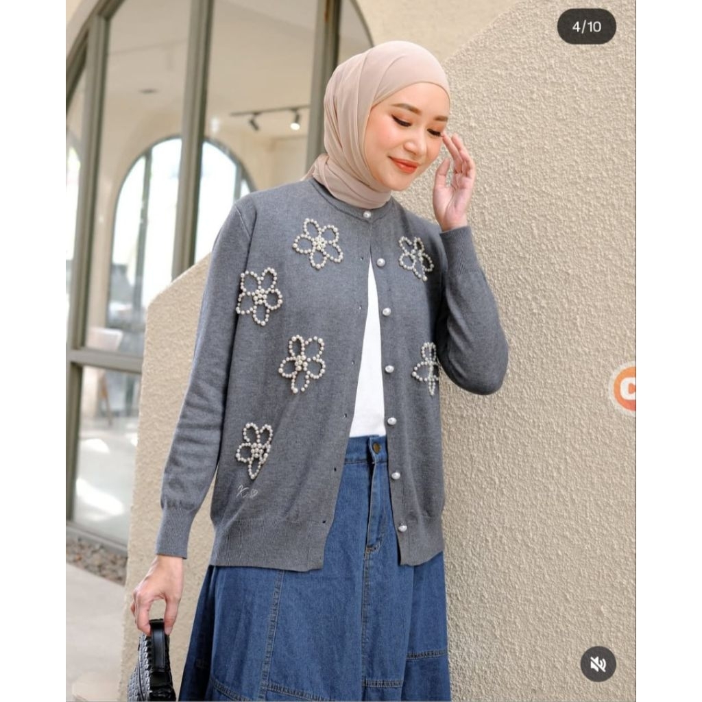 Pre loved Cardigan Kienka