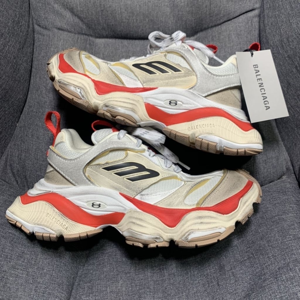 Cargo Chunky Sneaker White Red Distressed Authentic GK
