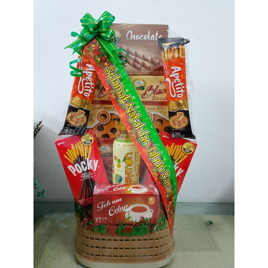 Parcel Natal dan Tahun Baru