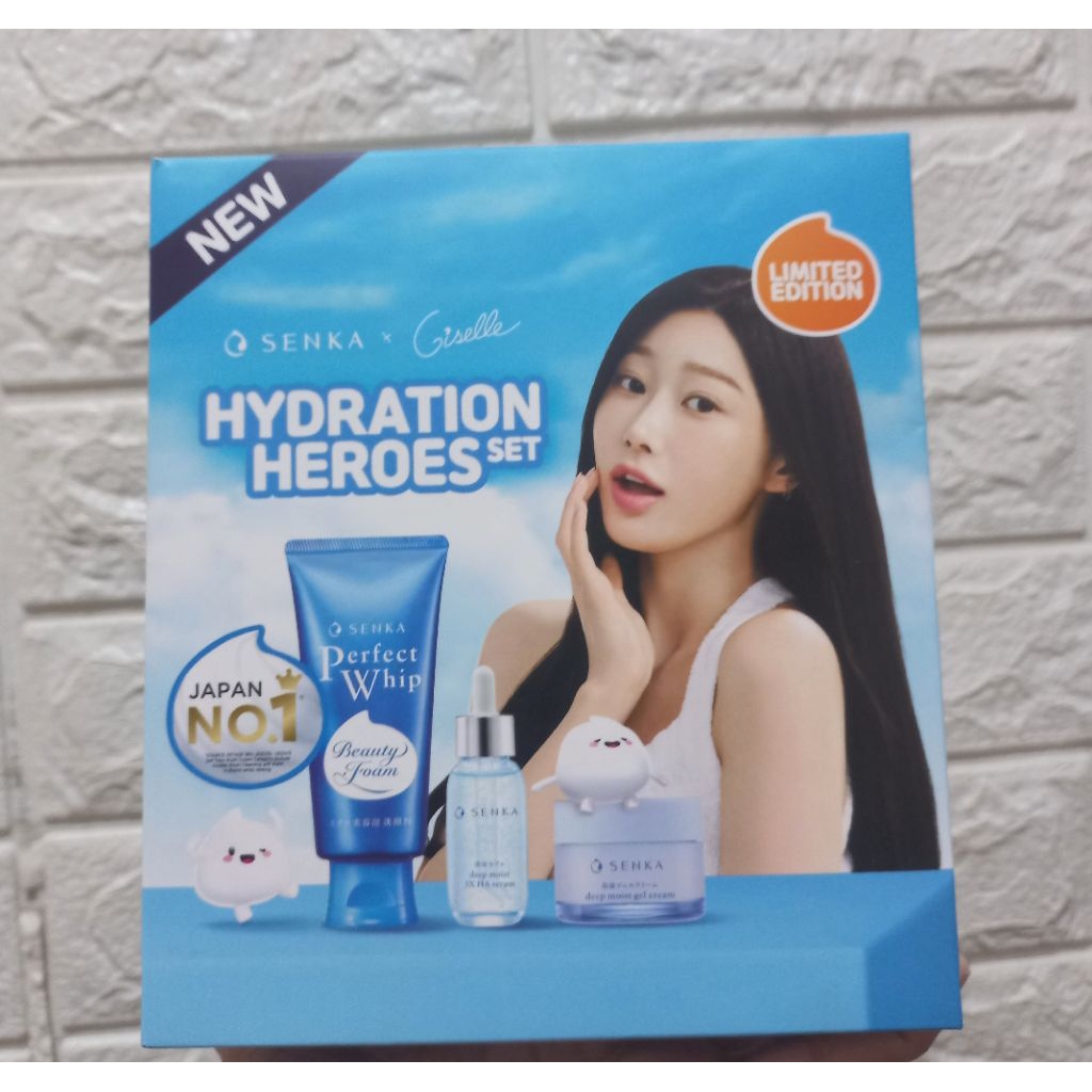 SENKA Deep Moist Hydration Heroes Set