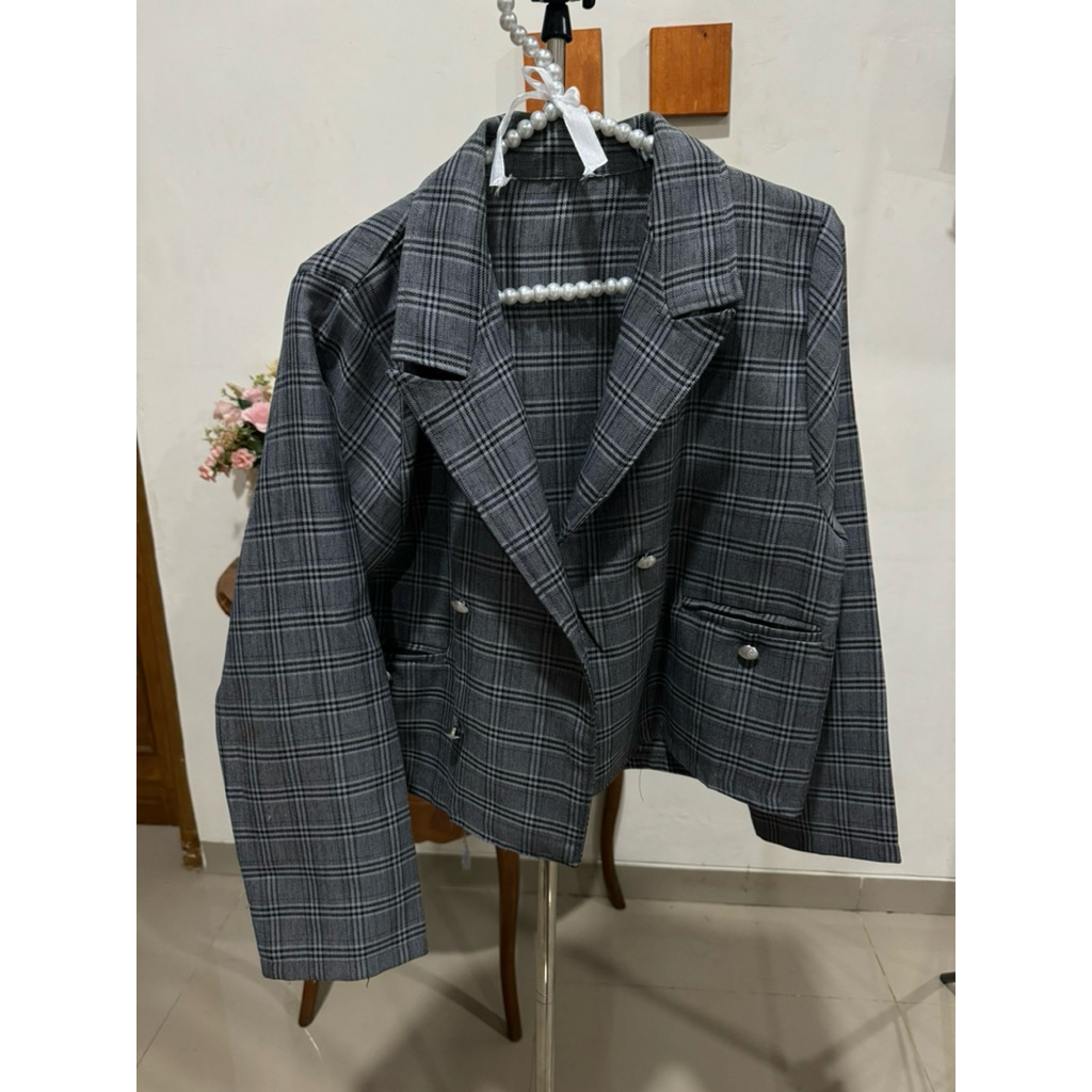 blazer kotak kotak