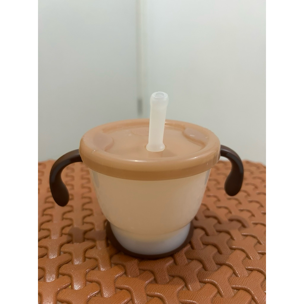 preloved training cup / tempat minum bayi