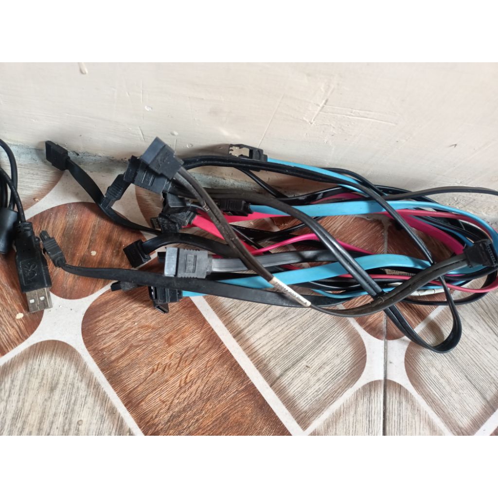 kabel SATA