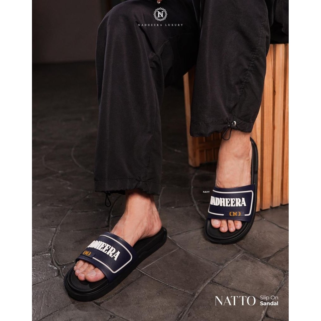 NATTO SLIPON SANDAL